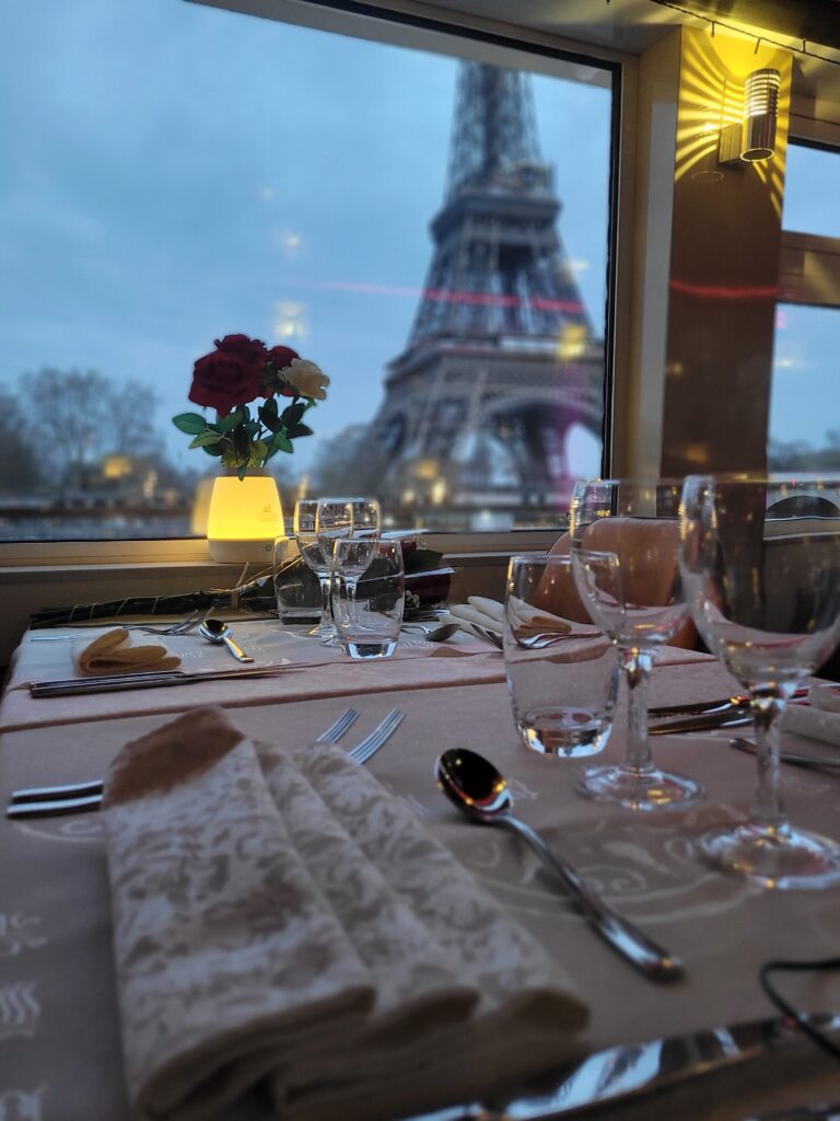 restaurant au bord de l'eau